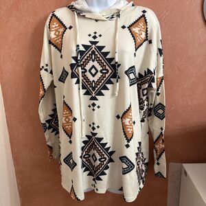 Hesed Hoodie Aztec Women’s Size Medium Relaxed